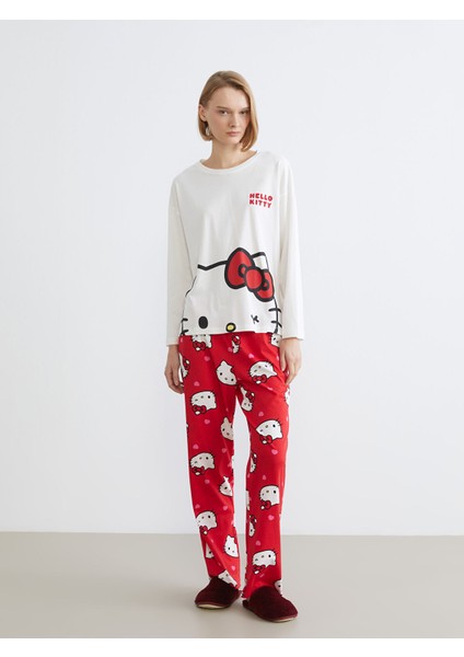 Yeni Sezon Hello Kitty Baskılı Kadın Pijama Takımı