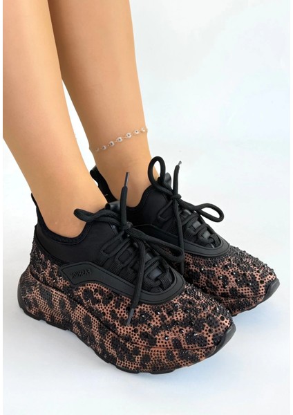 Sptrns Rimay Kahverengi Cilt Boncuk Işlemeli Spor Ayakkabı (Numara: 39)