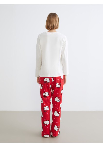 Yeni Sezon Hello Kitty Baskılı Kadın Pijama Takımı fırsatları