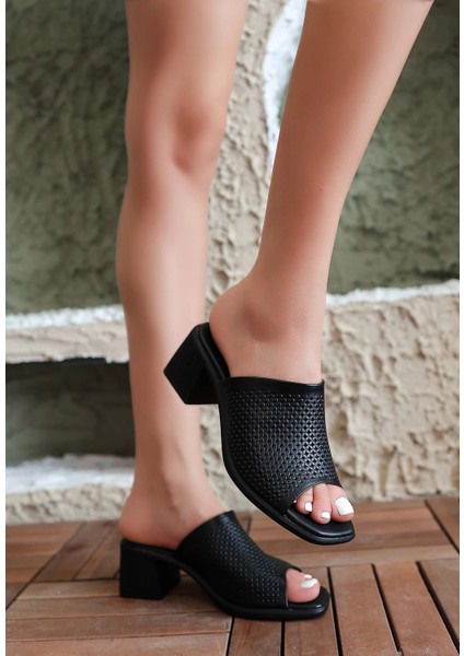 Yzlal Zanna Siyah Cilt Topuklu Terlik (Numara: 39) fiyatları