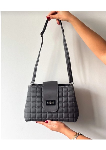 Şık ve Zarif Kilitli Bayan El ve Omuz Çantası fiyatları