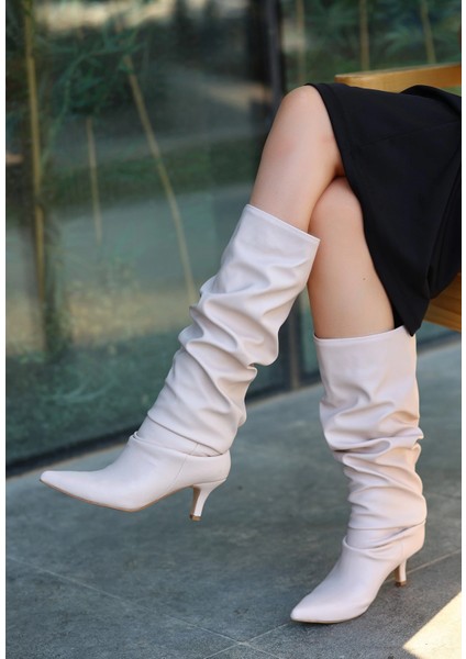 Yzlal Zelya Bej Cilt Topuklu Çizme (Numara: 37) fiyatları