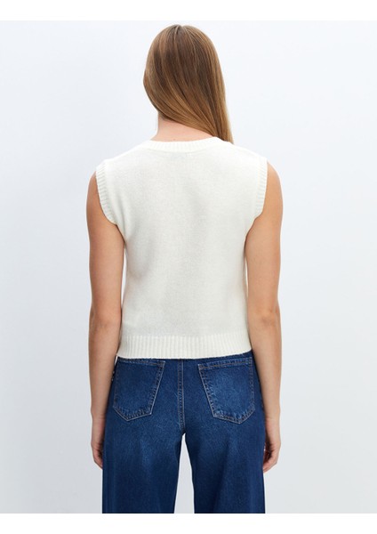 Yeni Sezon Kadın V Yaka Düz Triko Süveter fırsatları