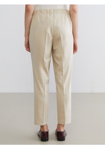 Yeni Sezon Beli Lastikli Havuç Kesim Kadın Pileli Pantolon fırsatları