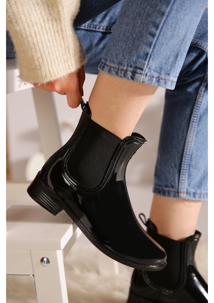 Siyah Parlak Kısa Yağmur Botu - Chelsea Kesim Su Geçirmez Bot 🖤💧