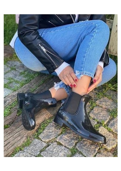 Siyah Parlak Kısa Yağmur Botu - Chelsea Kesim Su Geçirmez Bot 🖤💧 modelleri