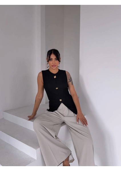 Lvsqvr Kadın Siyah Bisiklet Yaka Gold Düğmeli Ottoman Bluz S2310 (Beden: S) fırsatları