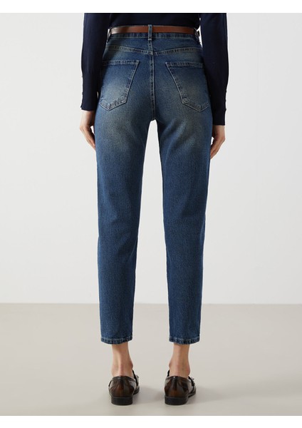 Yeni Sezon Beli Kemerli Mom Fit Kadın Jean Pantolon fırsatları