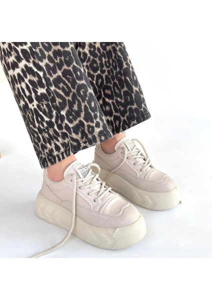 Lvsqvr Emwa Bej Cilt Bağcıklı Spor Ayakkabı (Numara: 40) fırsatları