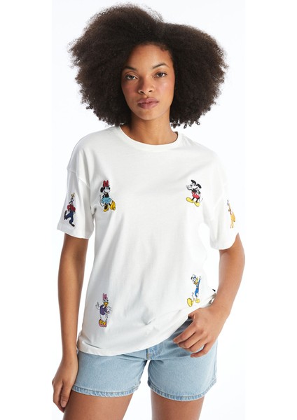 Yeni Sezon Bisiklet Yaka Mickey ve Arkadaşları Baskılı Kadın Tişört fırsatları