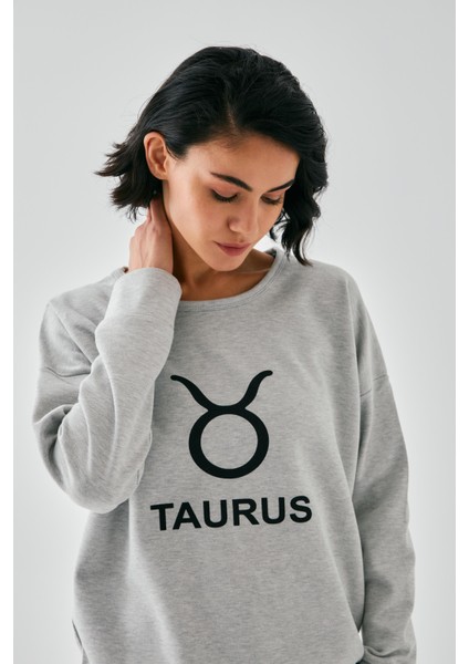 Kadın Gri Boğa Burcu Oversize 2 Iplik Eşofman Ev Giyim Takımı modelleri