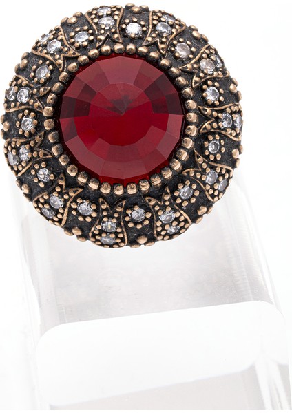 Kırmızı Taşlı Antik Dokulu 925 Ayar Gümüş Erkek Yüzük – Gösterişli Bir Parça