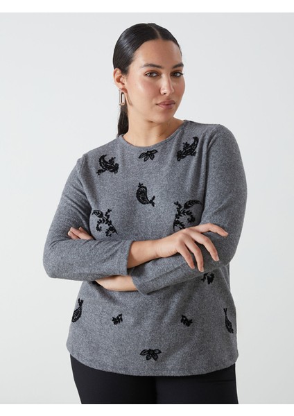 Yeni Sezon Bisiklet Yaka Nakışlı Kadın Bluz fiyatları
