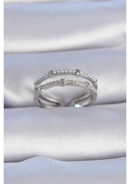 Pirinç Gümüş Renk Zirkon Taşlı Inci Detay Kadın Yüzük