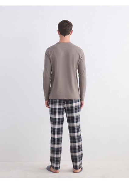 Yeni Sezon Standart Kalıp Erkek Pijama Takımı fırsatları