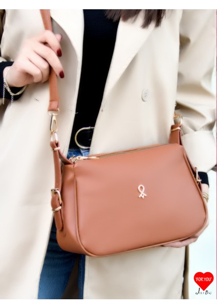 Sofia 3 Bölmeli Yumuşak Deri Çift Askılı Baget ve Omuz Çantası modelleri