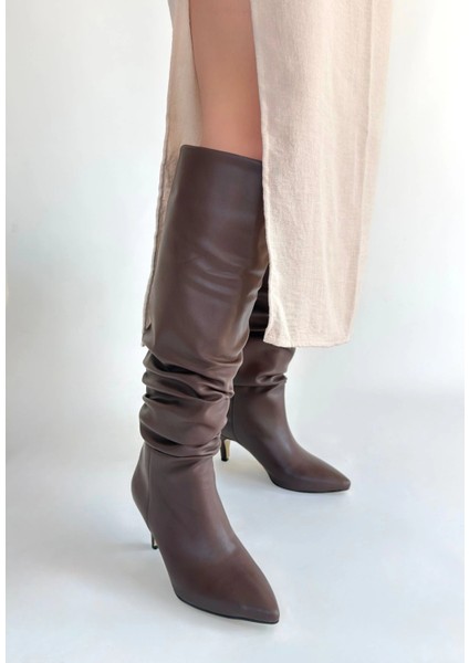Yzlal Zelya Kahverengi Cilt Topuklu Çizme (Numara: 37) fiyatları