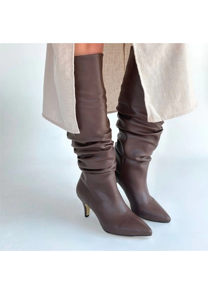 Yzlal Zelya Kahverengi Cilt Topuklu Çizme (Numara: 37) fırsatları