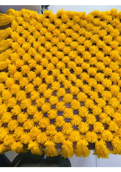 Sarı Ponponlu El Dokuması Bebek Battaniyesi 1m x 75 cm indirimleri