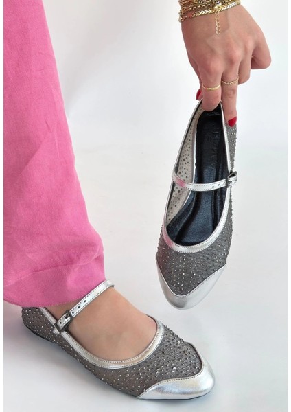 Yzlal Toyan Gümüş Cilt Babet Ayakkabı (Numara: 37) fiyatları