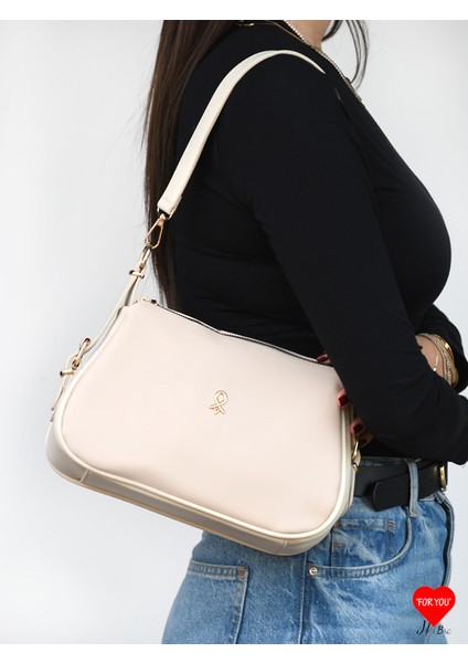 Sofia 3 Bölmeli Yumuşak Deri Çift Askılı Baget ve Omuz Çantası fiyatları