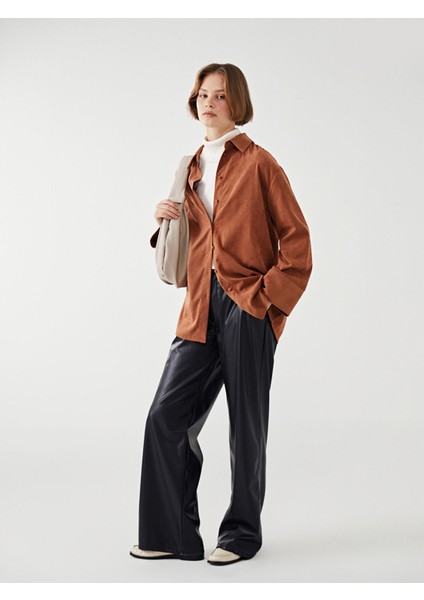 Yeni Sezon Standart Fit Deri Görünümlü Kadın Pantolon