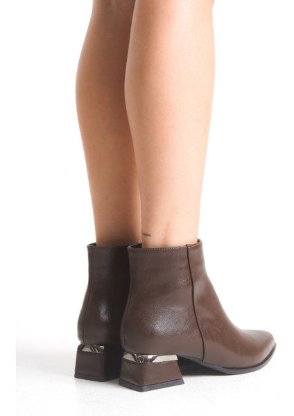 Kısa Topuklu Fermuarlı Sade Klasik Kısa Kadın Acı Kahve Bot Bootie