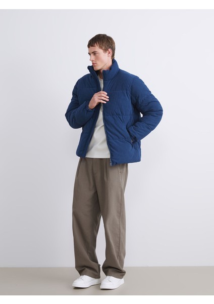 Yeni Sezon Standart Kalıp Dik Yaka Kadife Erkek Şişme Mont fiyatları