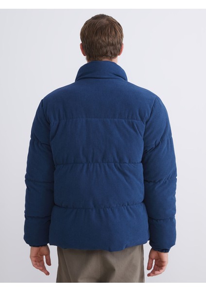 Yeni Sezon Standart Kalıp Dik Yaka Kadife Erkek Şişme Mont indirimleri