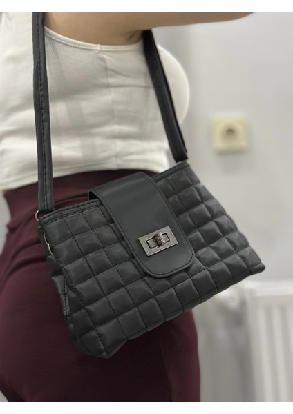 Yzlal Kapaklı Kapitone Siyah Cilt Çanta (Beden: Standart) fiyatları