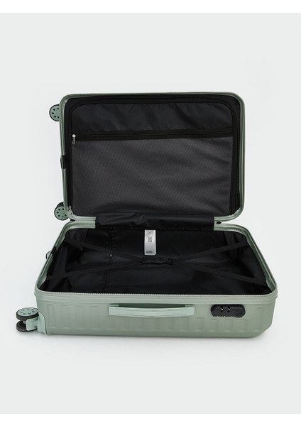 Yeni Sezon Kilit Detaylı Büyük Boy Valiz fırsatları