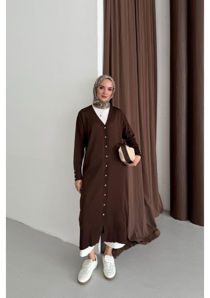 Kol Manşeti Düğmeli Uzun Hırka