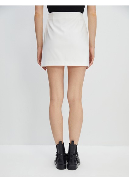 Yeni Sezon Dar Fit Kadın Etek fırsatları