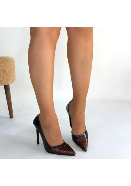 Sptrns Jier Kahverengi Rugan Stiletto Ayakkabı (Numara: 39) fırsatları