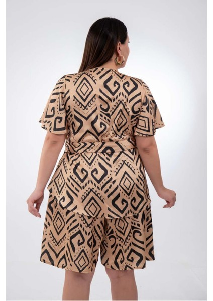Kadın Büyük Beden Baskılı Saten Bej Bluz fırsatları