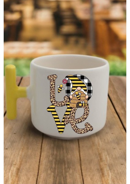 Sarı Kulp Love Sevgililer Günü Tasarımlı Fincan Modeli