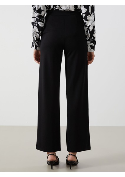 Yeni Sezon Standart Fit Kadın Pantolon fırsatları