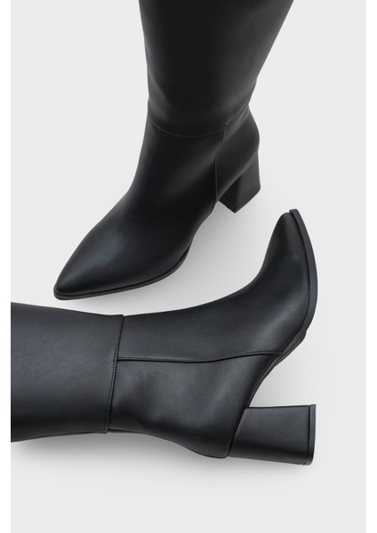 Betti Kadın Bot fırsatları