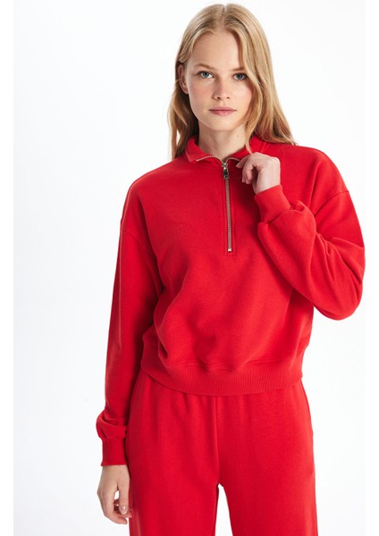 Yeni Sezon Dik Yaka Kadın Sweatshirt