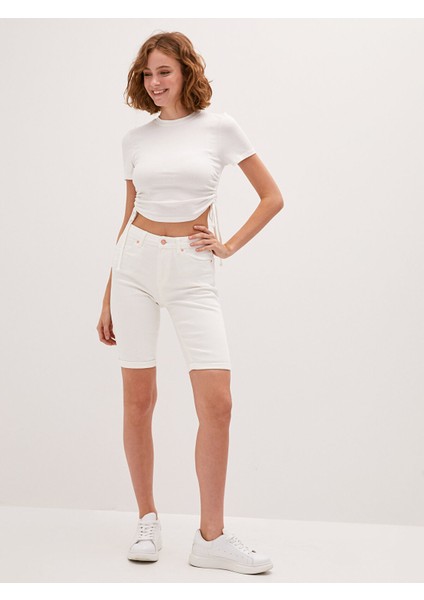 Yeni Sezon Kadın Cep Detaylı Düz Jean Şort fiyatları