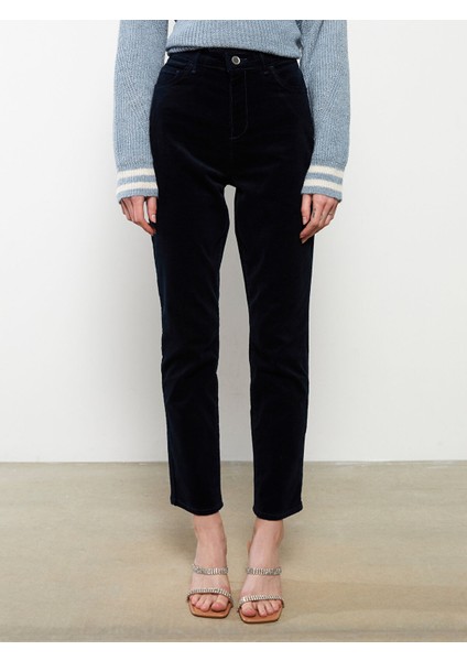 Yeni Sezon Normal Bel Dar Fit Düz Kadife Kadın Pantolon modelleri