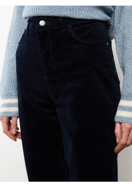 Yeni Sezon Normal Bel Dar Fit Düz Kadife Kadın Pantolon fırsatları