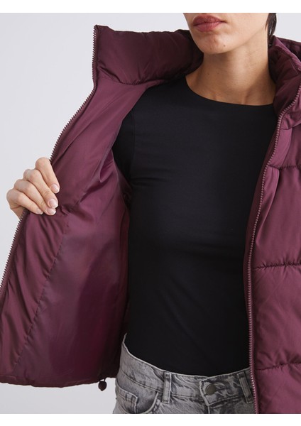 Yeni Sezon Kapüşonlu Kadın Şişme Mont fırsatları