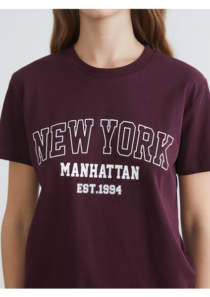 Yeni Sezon Bisiklet Yaka New York Baskılı Kadın Tişört modelleri