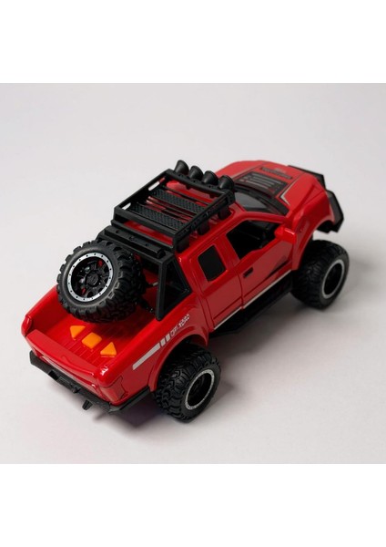 Işıklı Müzikli Lüks Off-Road Jeep Oyuncak Araba - Süspansiyonlu, Yedek Lastikli, 1:16 Model Kırmızı modelleri