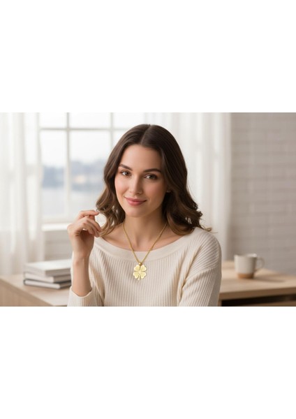 Altın Renk Çelik Dört Yapraklı Yonca Figürlü Zincir Kolye- 60 cm