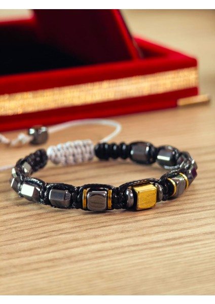 Makrome Bileklik El Yapımı Saf Doğaltaş Özel Yapım Hematit Taşı, Lav Taşı, Akik Taşı, Amatis Taşı indirimleri