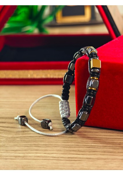 Makrome Bileklik El Yapımı Saf Doğaltaş Özel Yapım Hematit Taşı, Lav Taşı, Akik Taşı, Amatis Taşı