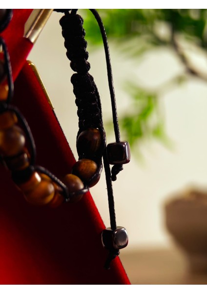 Makrome Bileklik El Yapımı Saf Doğaltaş Özel Yapım Hematit Taşı, Lav Taşı, Akik Taşı, Amatis Taşı fiyatları