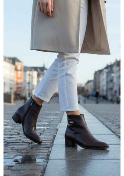 Kadın Alçak Topuk Metal Detay Fermuarlı Günlük Bot Bootie fırsatları